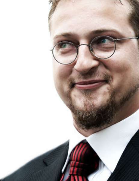 André W. Zeischold