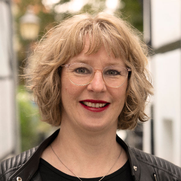 Anke Grau